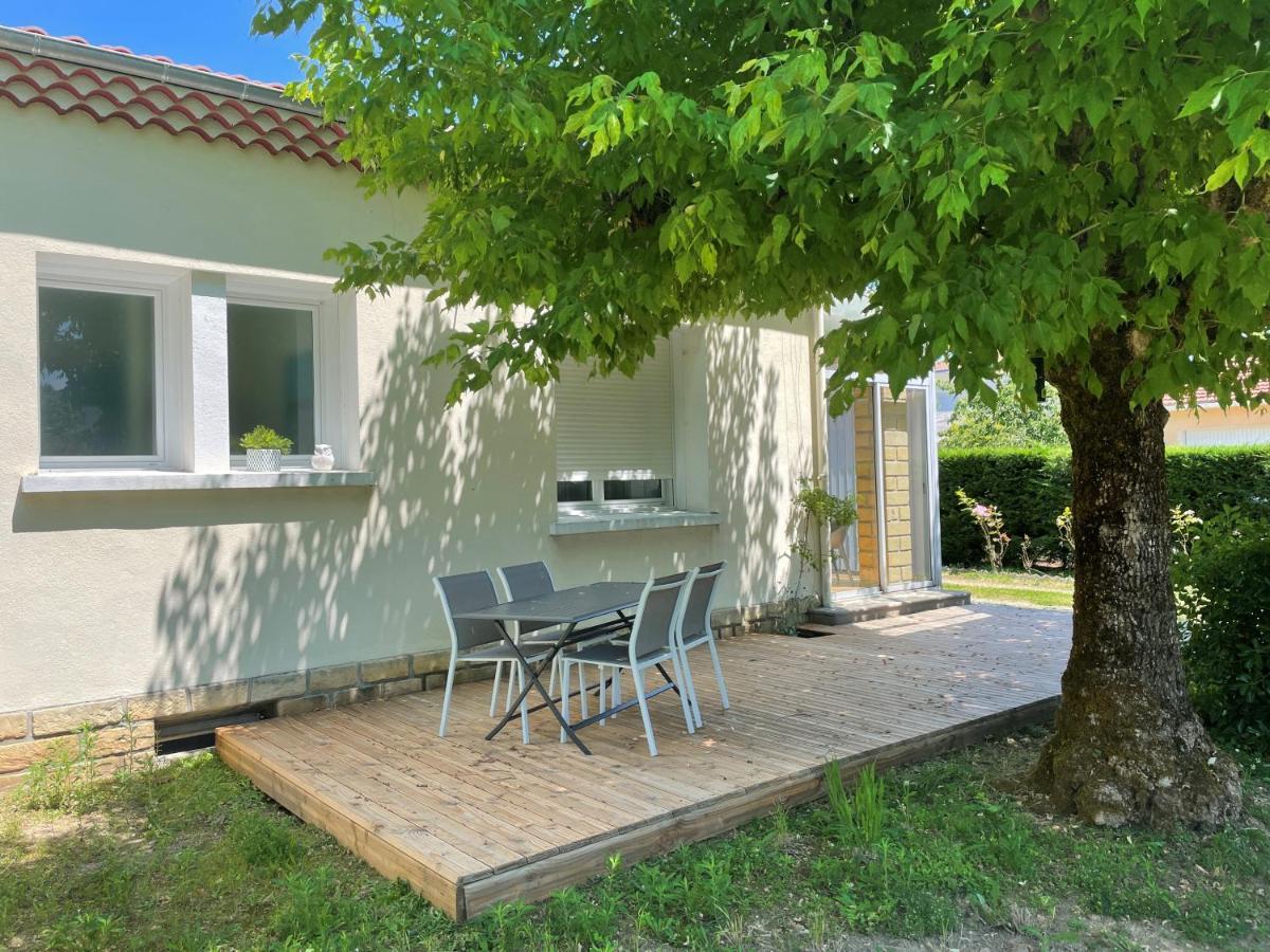 Aux Lagerstroemias Villa Bergerac Exterior foto